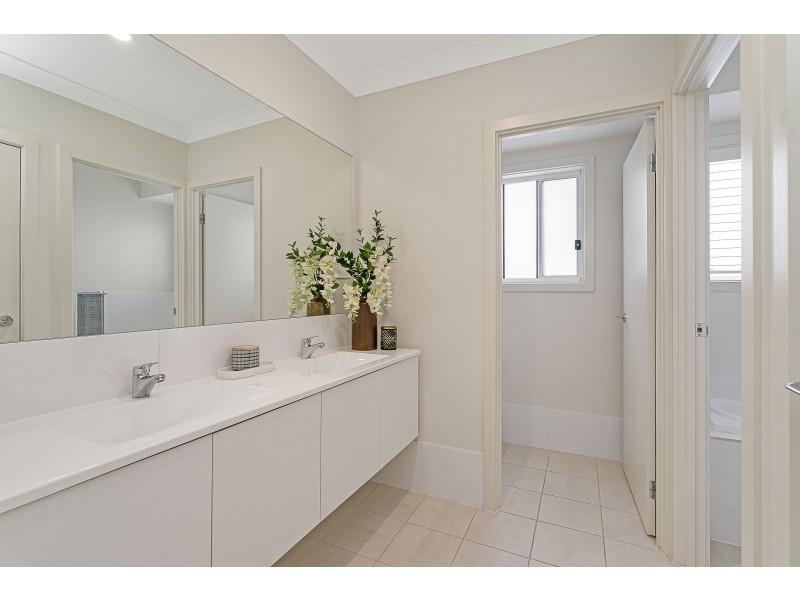 13 Crestwood Road, Thornton NSW 2322