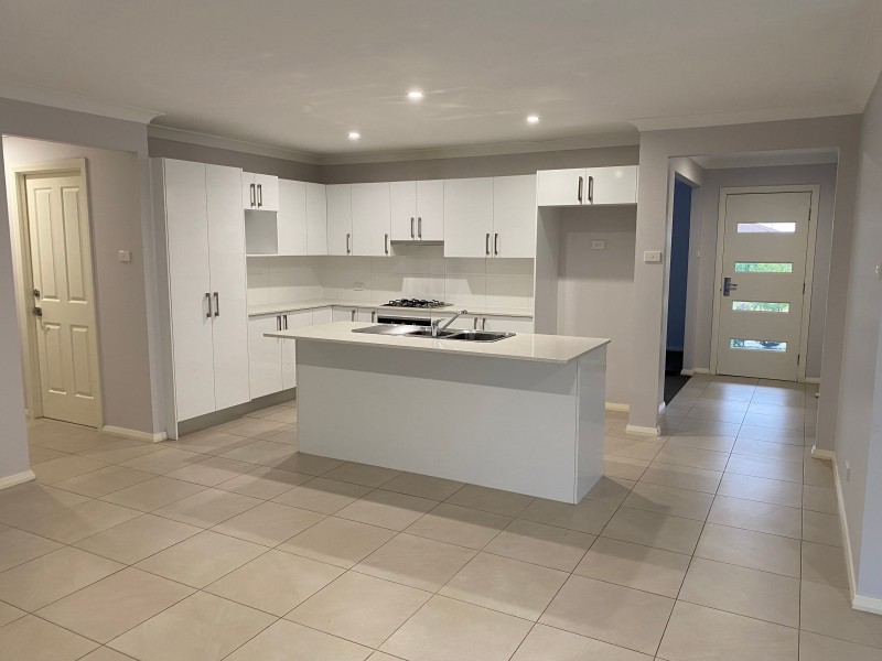 2 Peak Way, Gillieston Heights NSW 2321