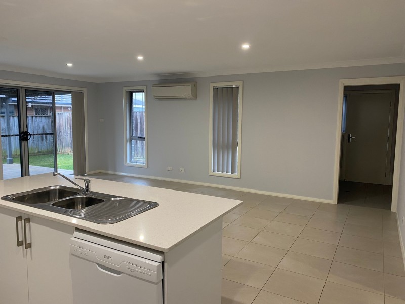 2 Peak Way, Gillieston Heights NSW 2321