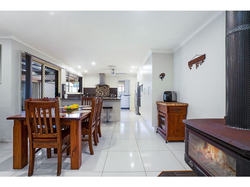 2 Woodbine Close, Woodberry NSW 2322