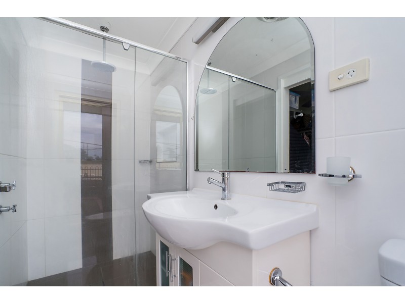 2 Woodbine Close, Woodberry NSW 2322