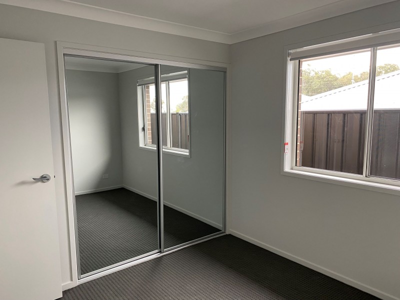 2/11 Parkham Street, Thornton NSW 2322