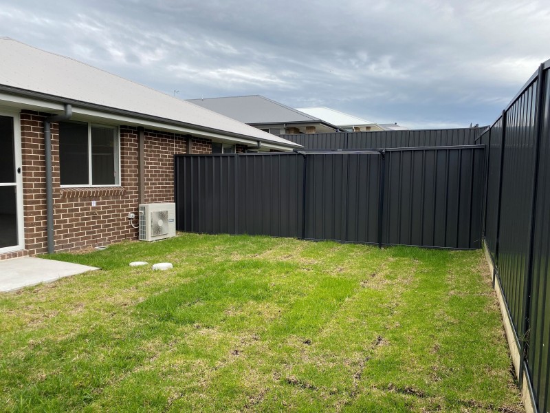 2/11 Parkham Street, Thornton NSW 2322