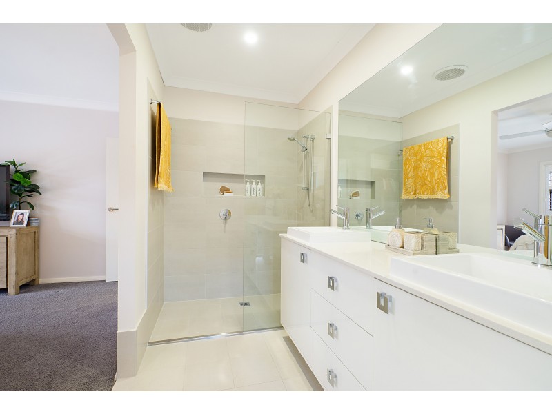 3 Pinchtail Street, Chisholm NSW 2322