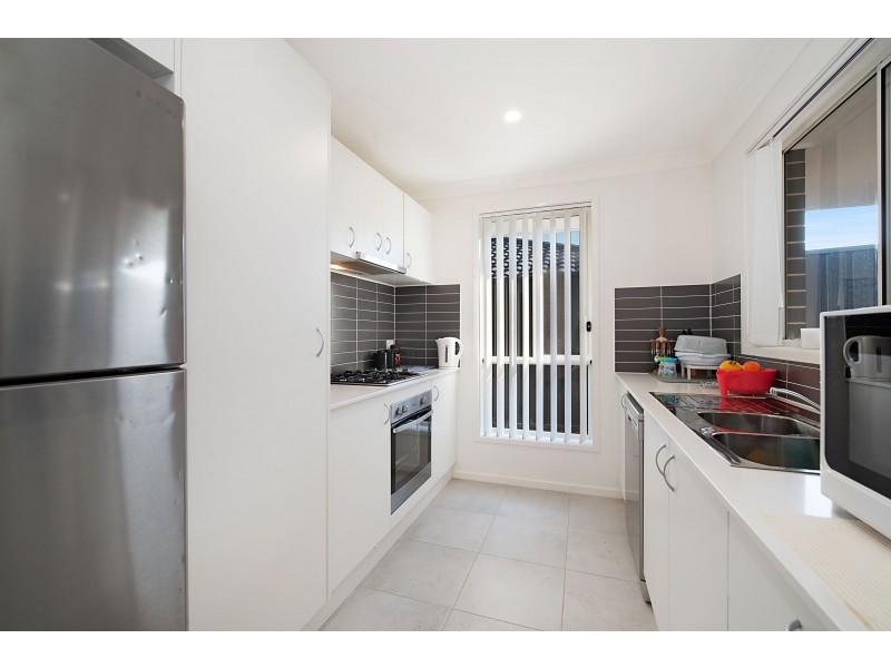 1 & 2/6 Shalistan Street, Cliftleigh NSW 2321