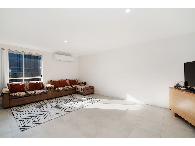 1 & 2/6 Shalistan Street, Cliftleigh NSW 2321