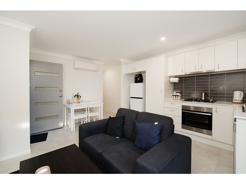 1 & 2/6 Shalistan Street, Cliftleigh NSW 2321