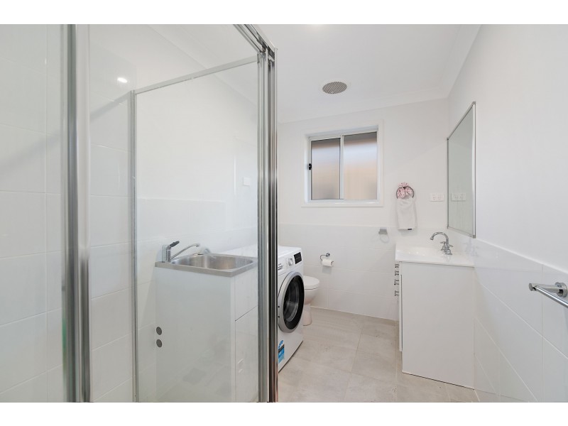 1 & 2/6 Shalistan Street, Cliftleigh NSW 2321