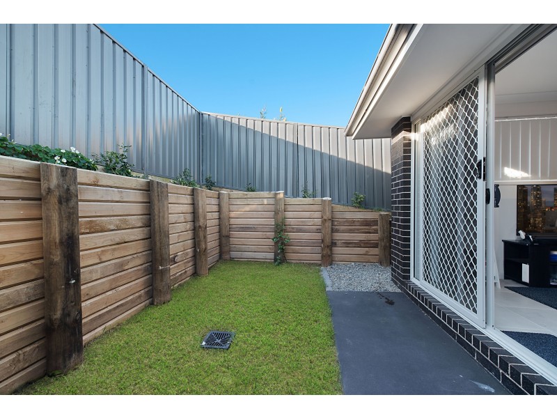 1 & 2/6 Shalistan Street, Cliftleigh NSW 2321