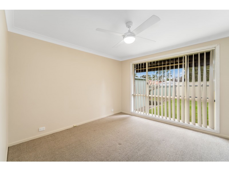 6 Barlow Close, Thornton NSW 2322