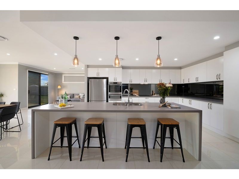 32 Rockmaster Street, Chisholm NSW 2322