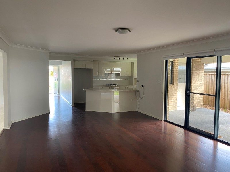 9 James Leslie Drive, Gillieston Heights NSW 2321