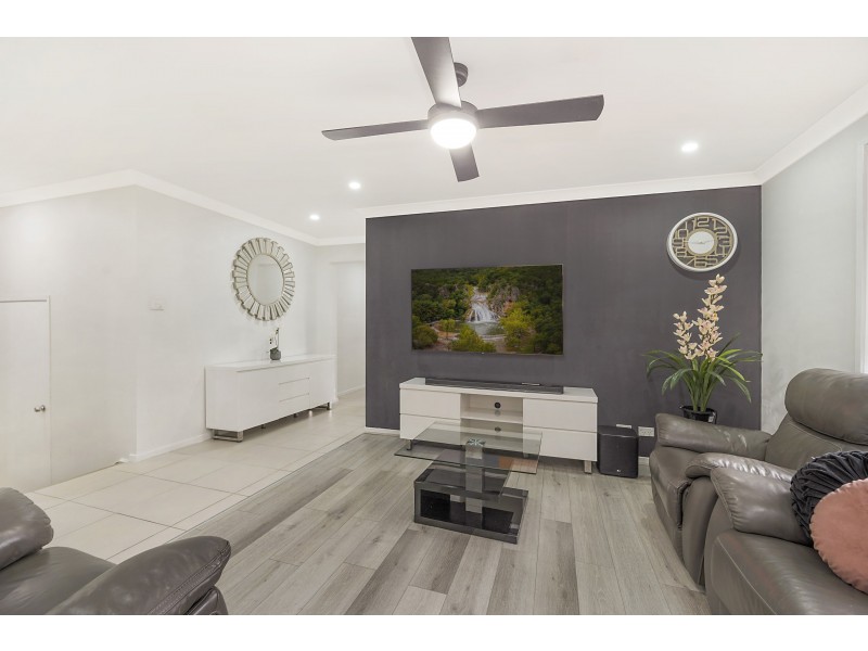 4 Jory Crescent, Raworth NSW 2321