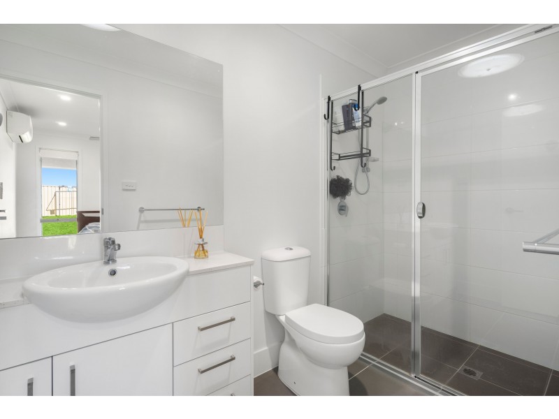 2/7 Croft Close, Thornton NSW 2322