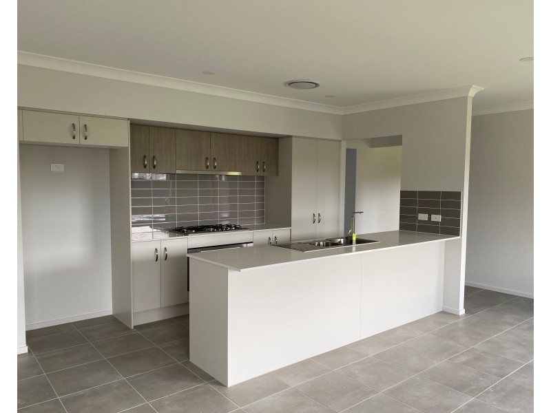 30 Hillgate Drive, Thornton NSW 2322