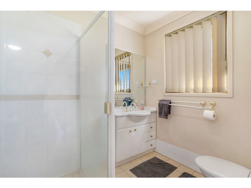 6 Featherwood Place, Thornton NSW 2322