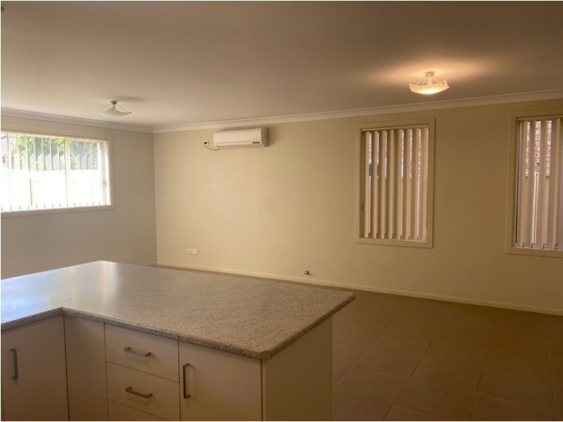 4/40 Dunkley Street, Rutherford NSW 2320