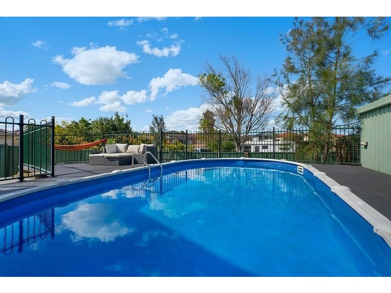 6 Featherwood Place, Thornton NSW 2322