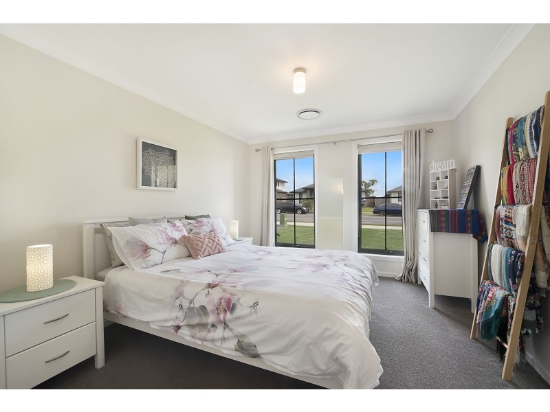 97 Dragonfly Drive, Chisholm NSW 2322