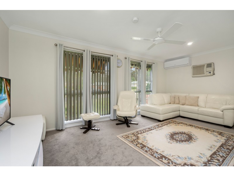 9 Sapphire Drive, Tarro NSW 2322