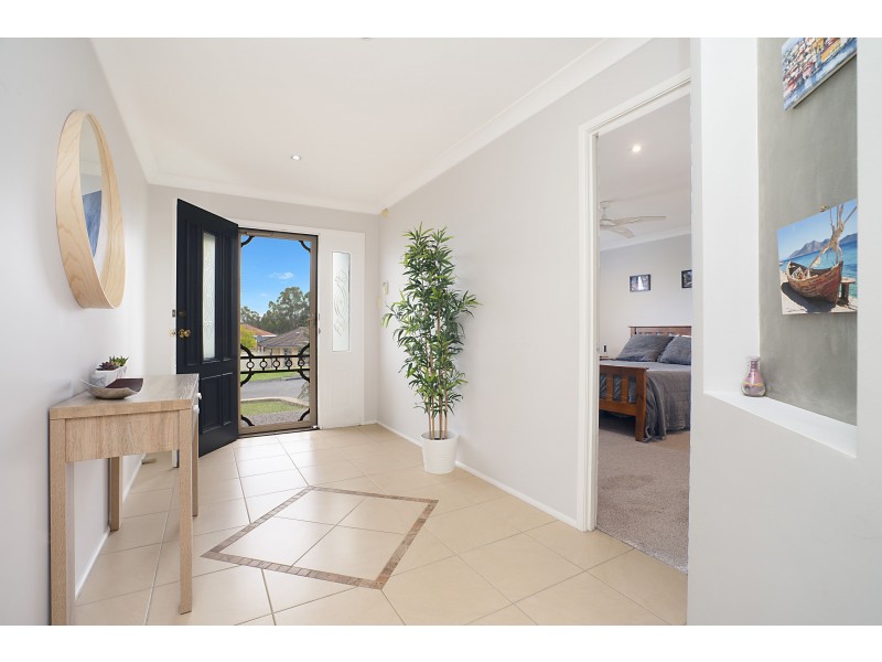 25 Yaldara Avenue, Thornton NSW 2322