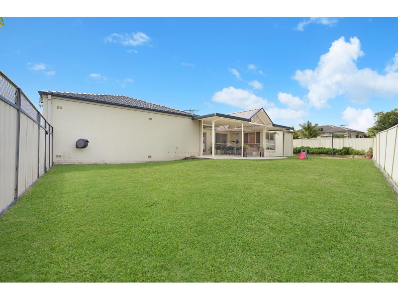 25 Yaldara Avenue, Thornton NSW 2322