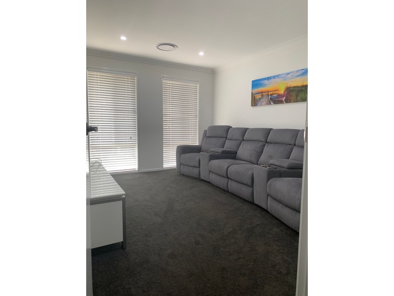 4 Warden Close, Bolwarra Heights NSW 2320