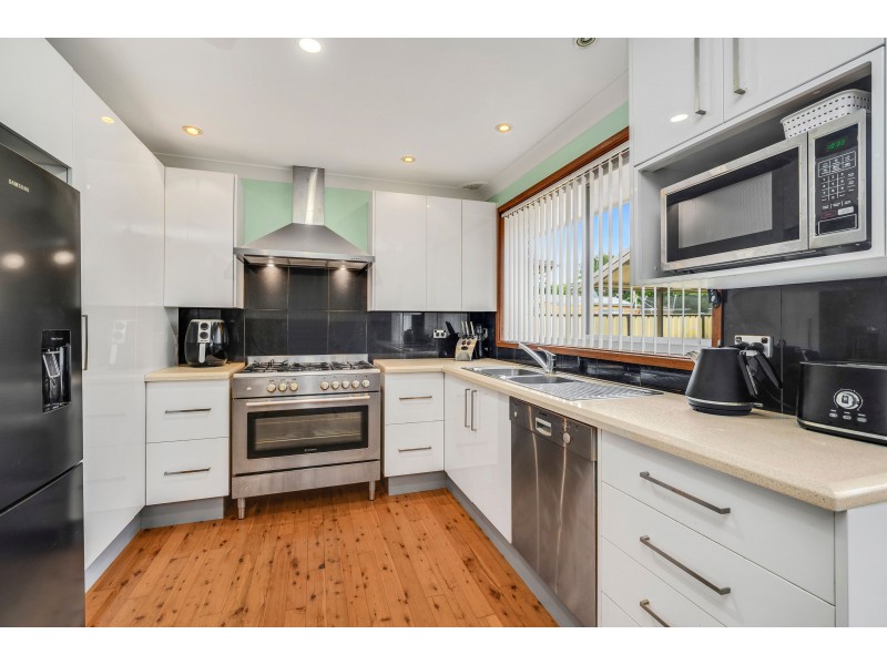 28 Ferraby Drive, Metford NSW 2323