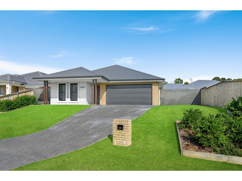 48 Darlaston Avenue, Thornton NSW 2322