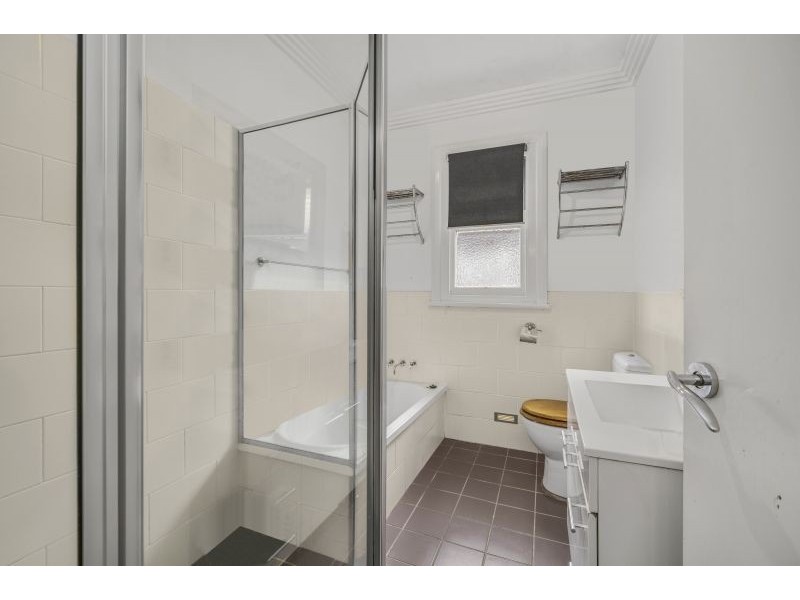 8 Russell Street, Telarah NSW 2320