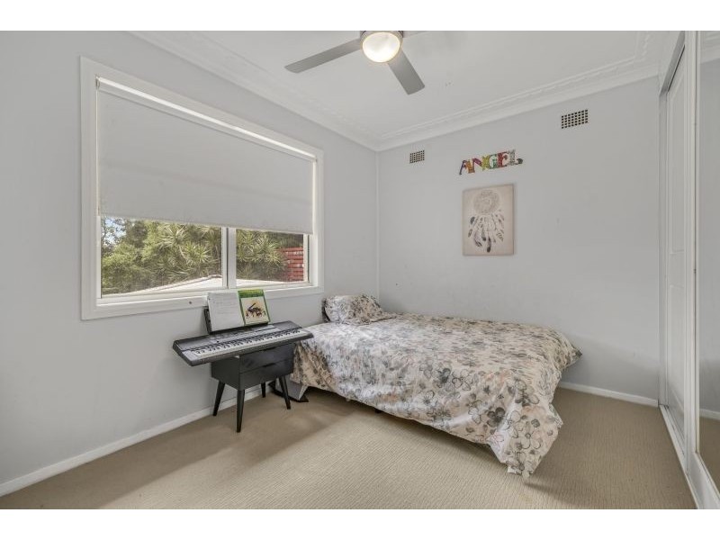 8 Russell Street, Telarah NSW 2320