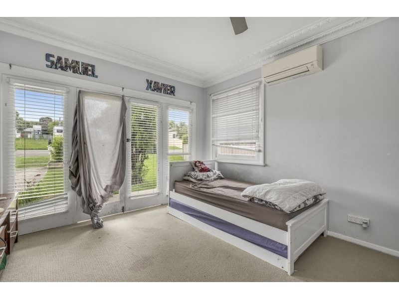 8 Russell Street, Telarah NSW 2320