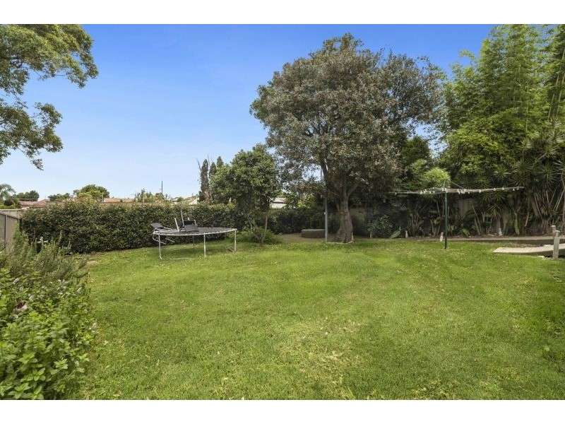 8 Russell Street, Telarah NSW 2320