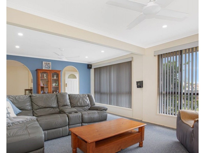 16 Hague Street, Rutherford NSW 2320