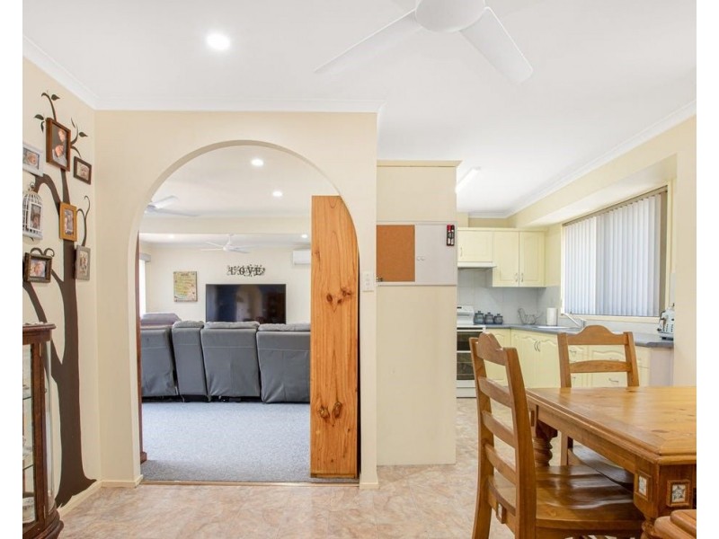 16 Hague Street, Rutherford NSW 2320