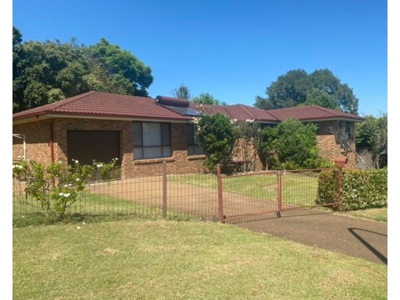 16 Hague Street, Rutherford NSW 2320