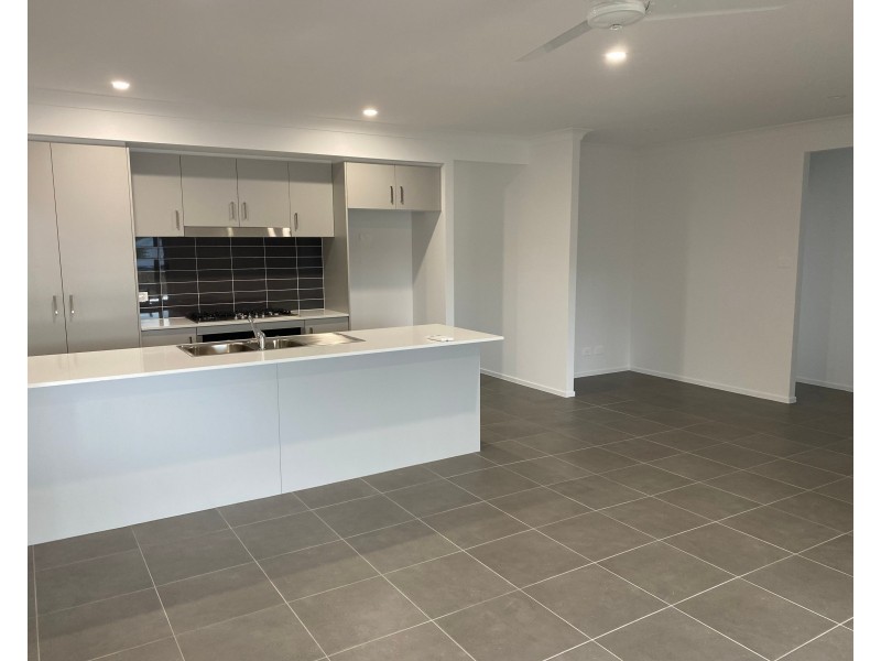 13 Brooker Street, North Rothbury NSW 2335