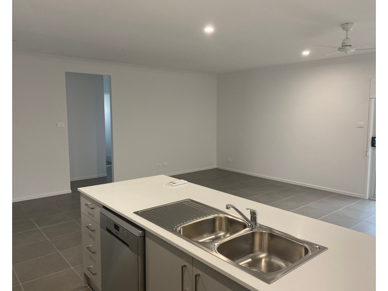 13 Brooker Street, North Rothbury NSW 2335