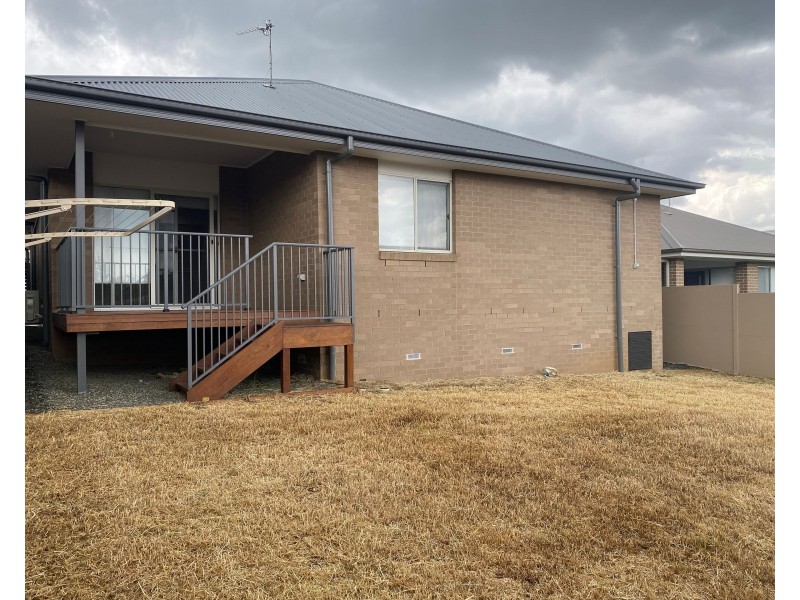 13 Brooker Street, North Rothbury NSW 2335