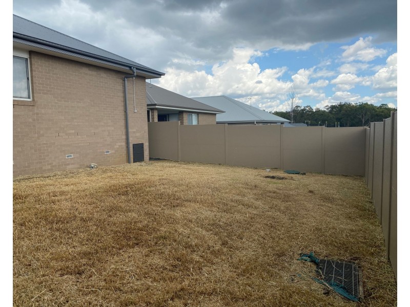 13 Brooker Street, North Rothbury NSW 2335