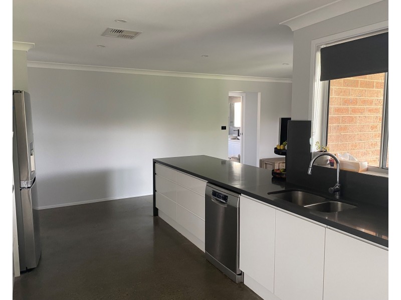 24 Lemonwood Circuit, Thornton NSW 2322