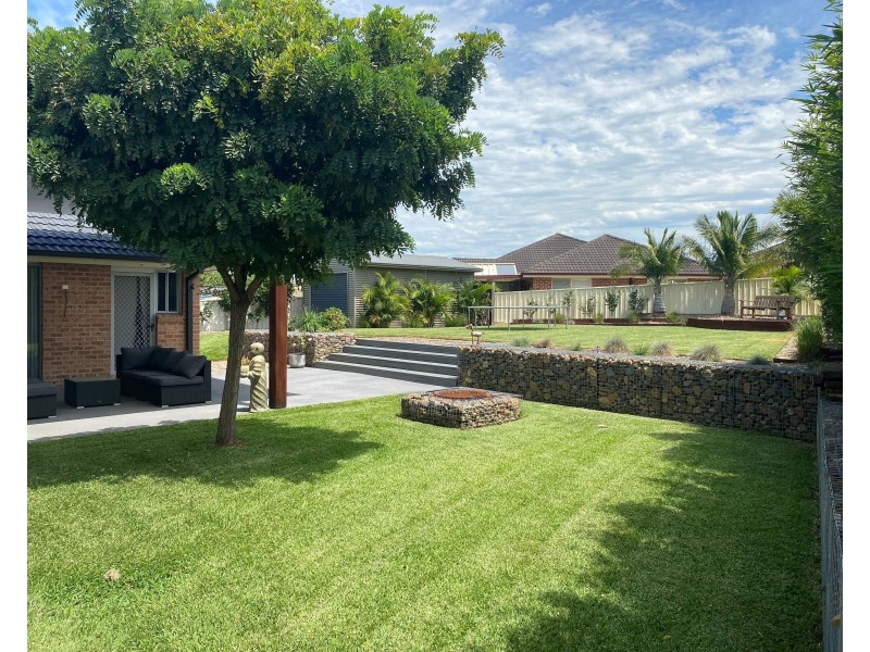 24 Lemonwood Circuit, Thornton NSW 2322