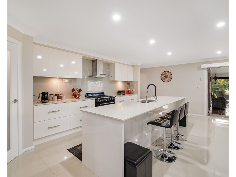 19 Laurie Drive, Raworth NSW 2321