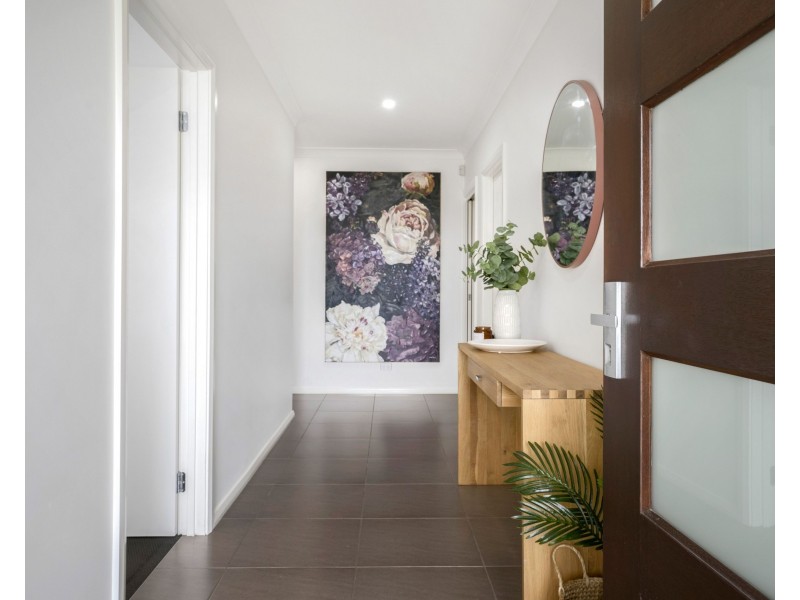 18 Mountain Street, Chisholm NSW 2322