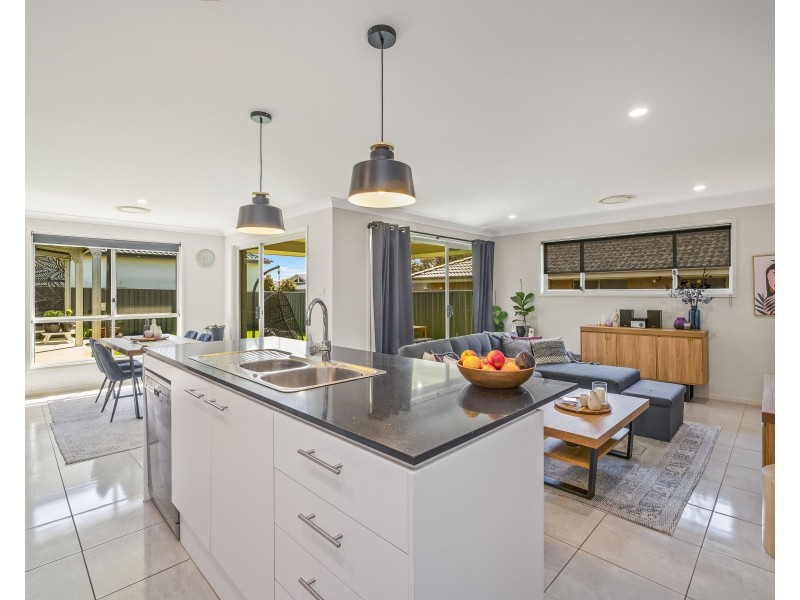 24 Portabello Crescent, Thornton NSW 2322