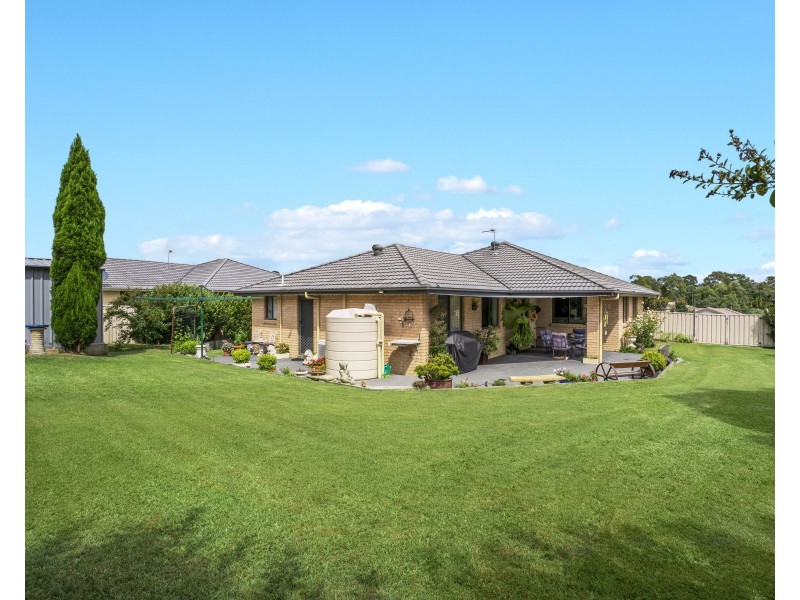18 Laurie Drive, Raworth NSW 2321
