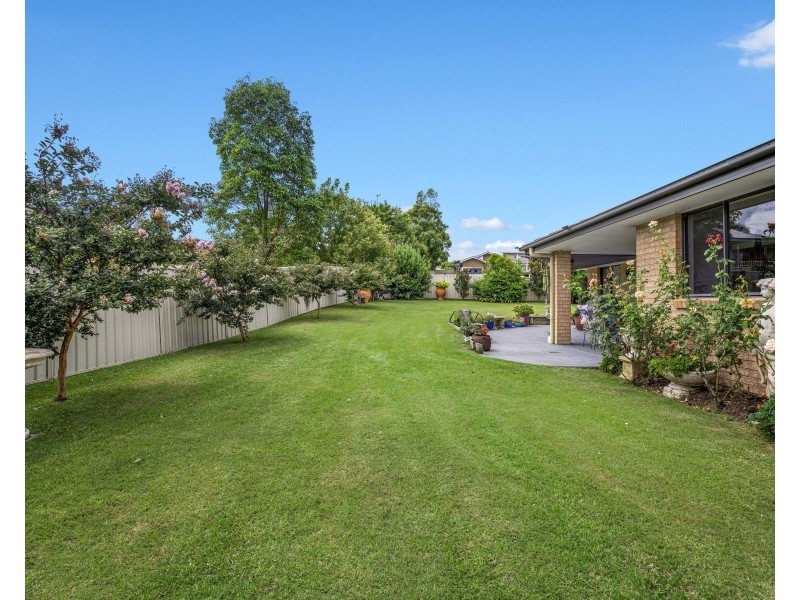 18 Laurie Drive, Raworth NSW 2321