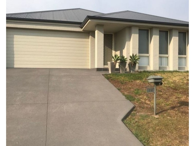39 Grasshawk Drive, Chisholm NSW 2322