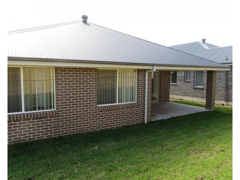 39 Grasshawk Drive, Chisholm NSW 2322