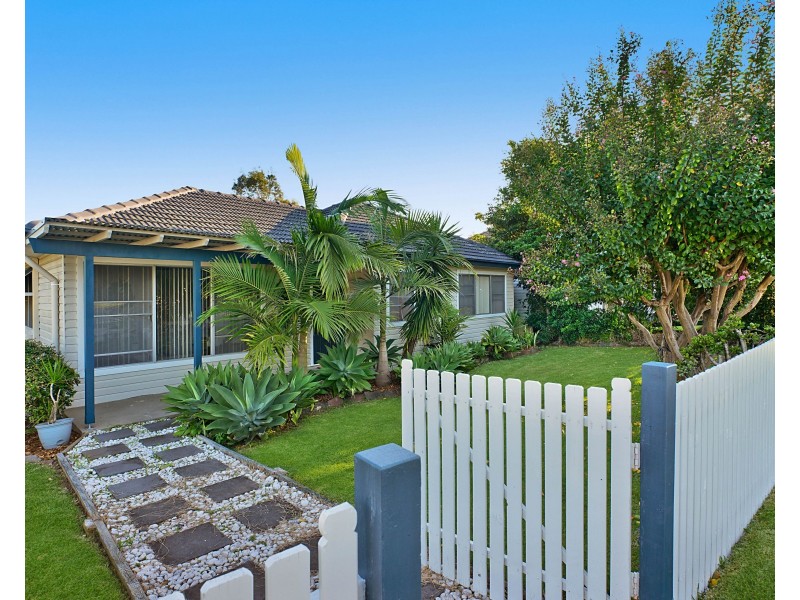 15 Centre Street, Tenambit NSW 2323